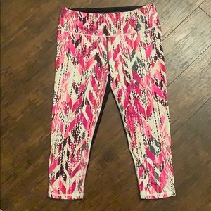 Victoria’s Secret workout capris- size large